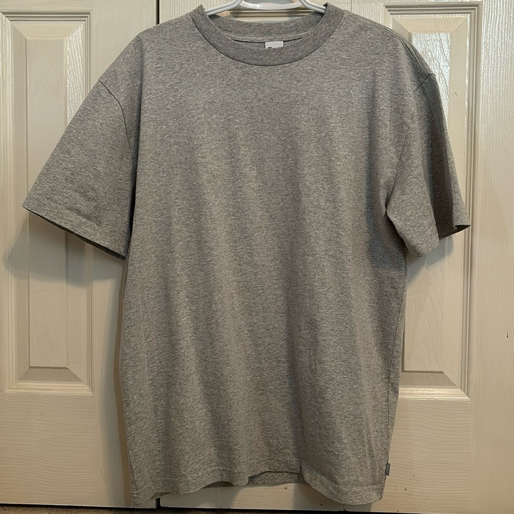 Aritzia TNA Oversides Grey Boyfriend T-shirt